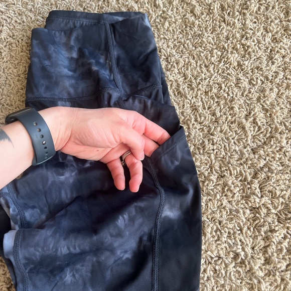 Athletic Stretch Capri Leggings W Pockets - Picture 5 of 6